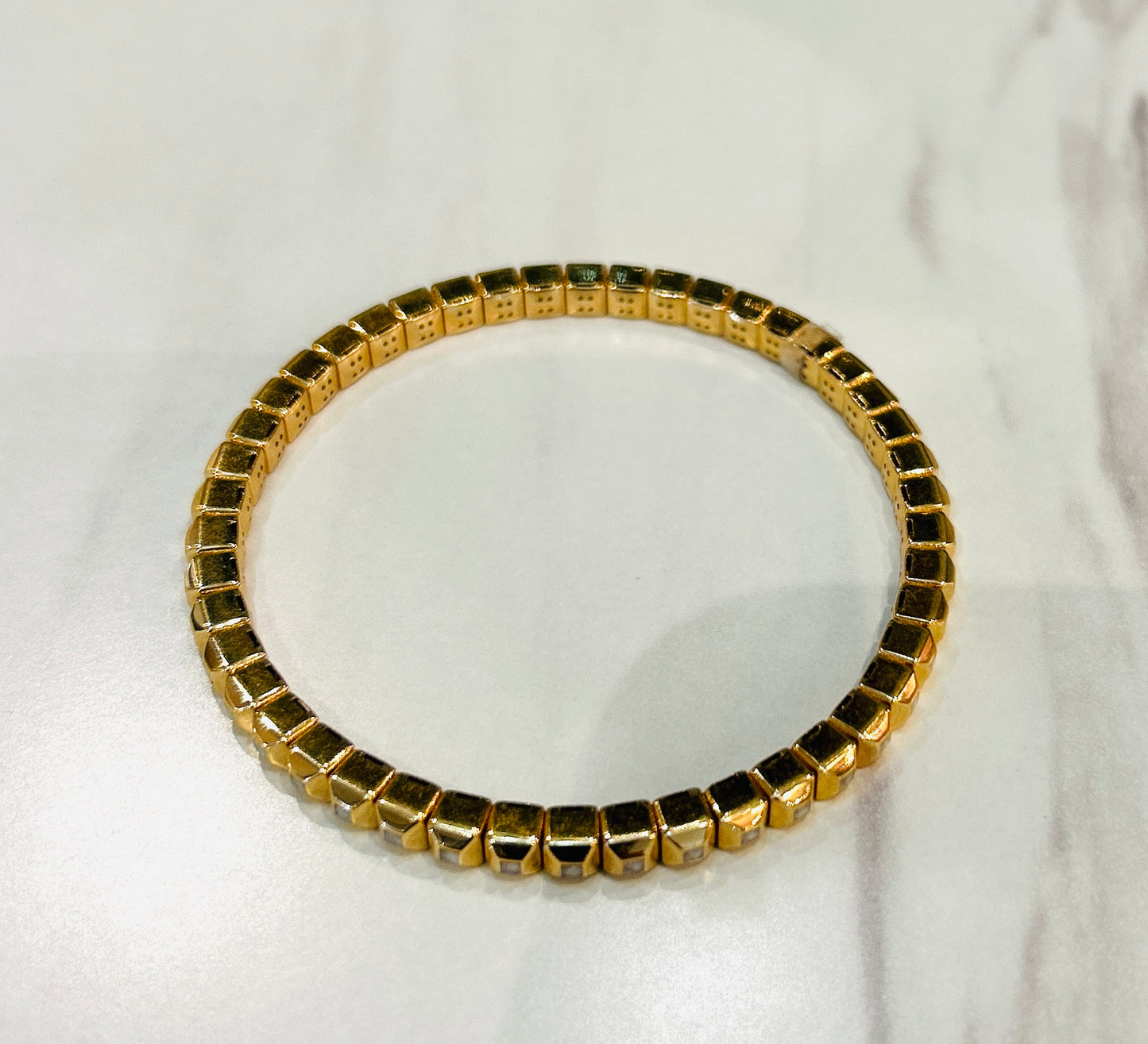 Flexi bangle 18k gold