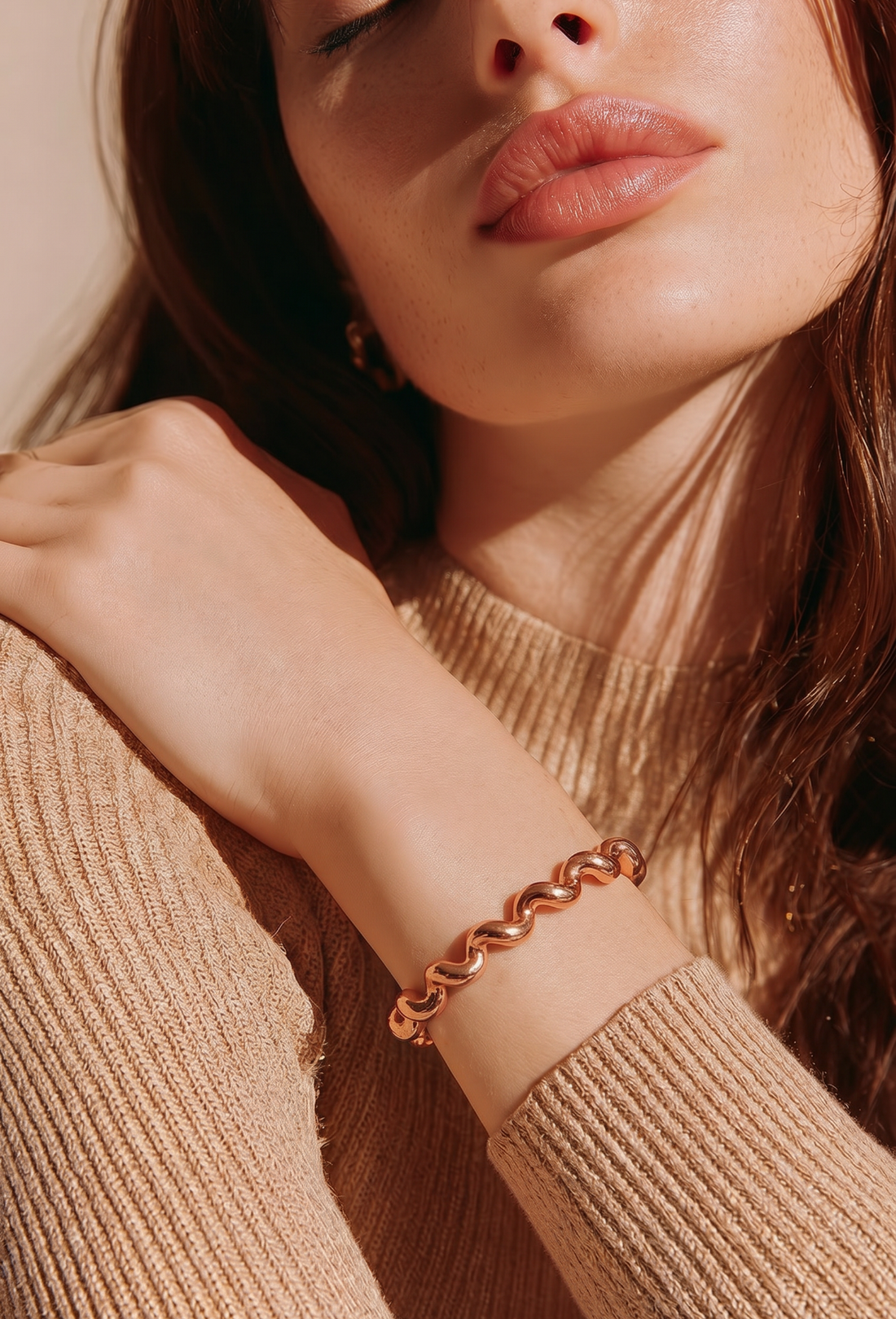 18k SOLID Gold Bangle 10.8g (Approx)