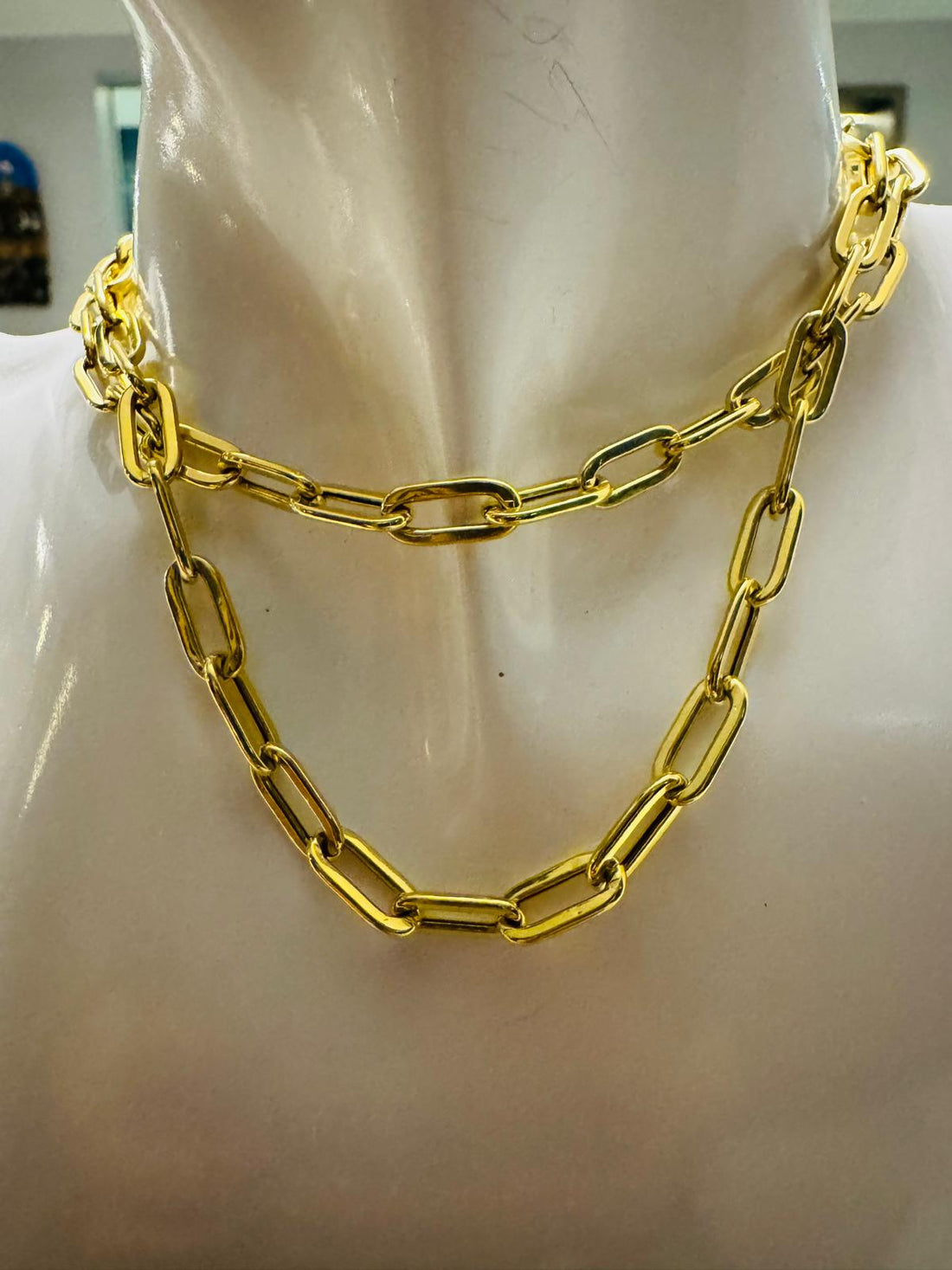 Long paperclip chain