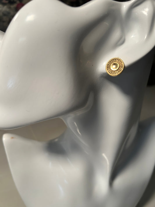 18k Button studs