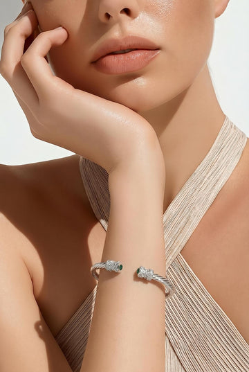 18k White Gold Twisted Open Cuff Bangle With Zirconia - 7g (Approx)