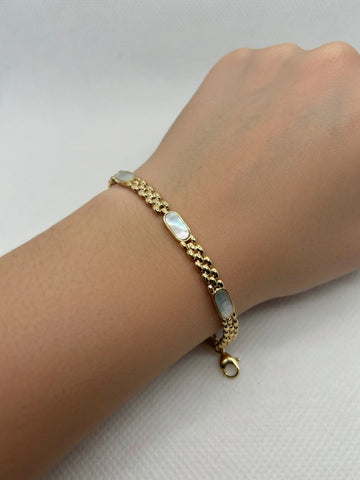 9k Gold Panther Chain Bracelet With Mother of Pearl - 4.70g (Approx)