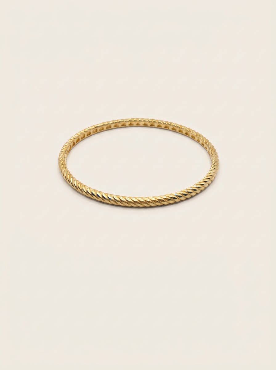 18k Gold Twisted Rope Bangle - 8g (Approx)
